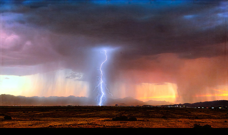 lightning in the Desert